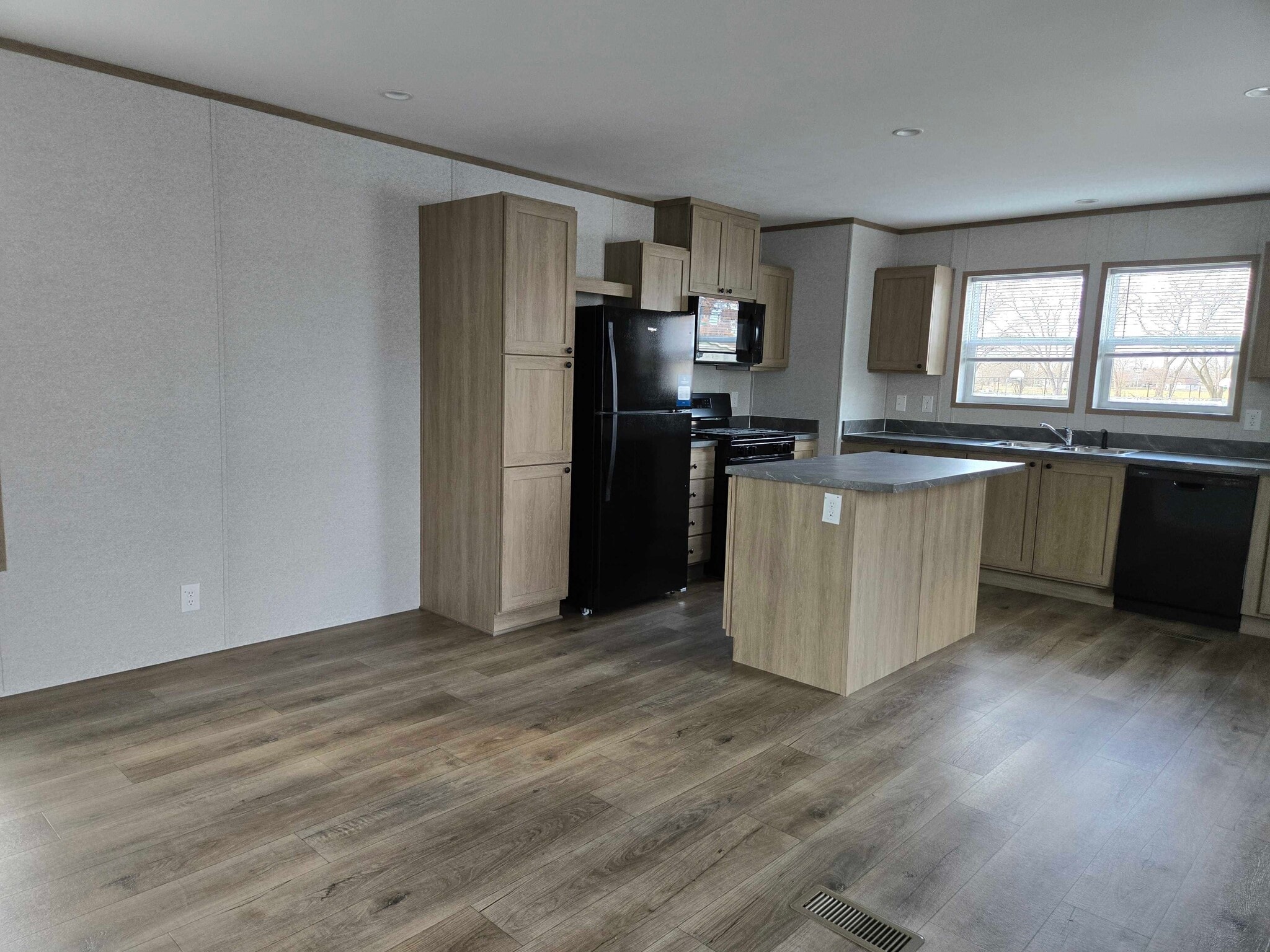 Building Photo - 3510 N 9th St