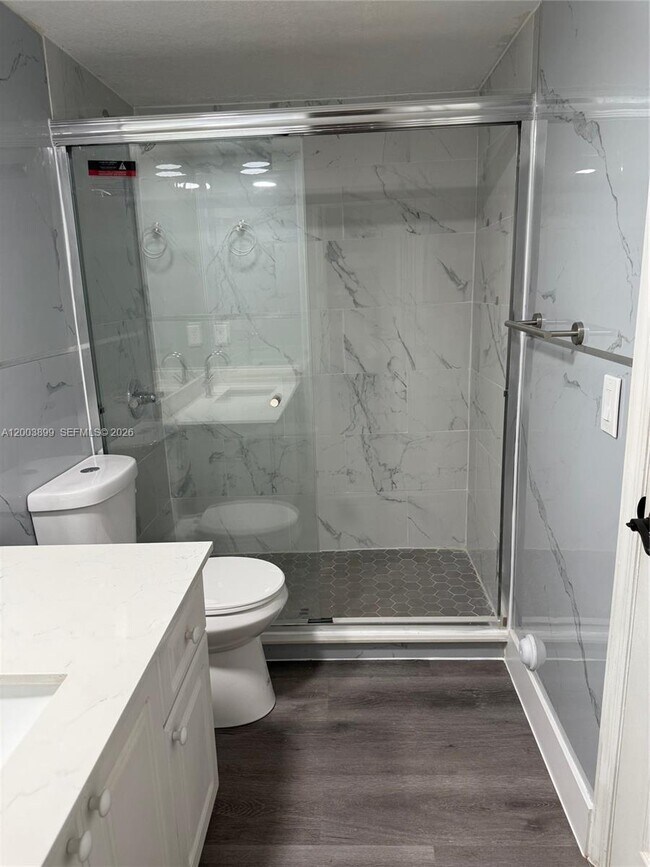 Building Photo - 8000 W 28th Ct