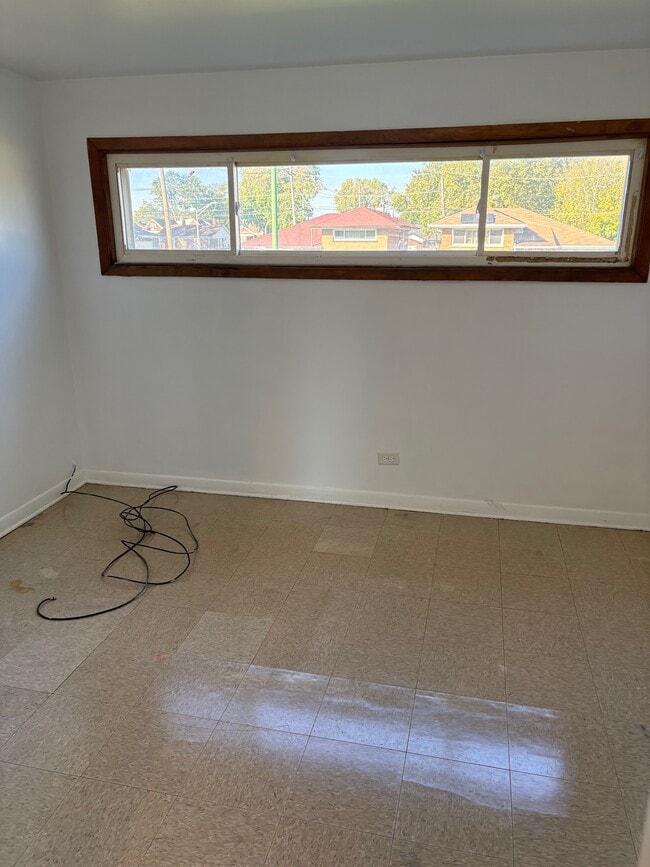 Building Photo - 12151 S Ada St