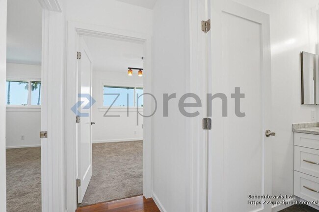 Building Photo - 1200 Opal St