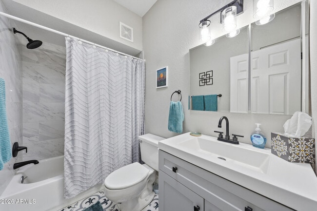 Building Photo - 16540 E Gunsight Dr