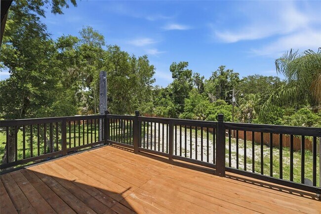Building Photo - 7210 Valrie Ln