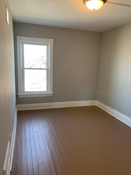 Building Photo - 1314 Park Ave