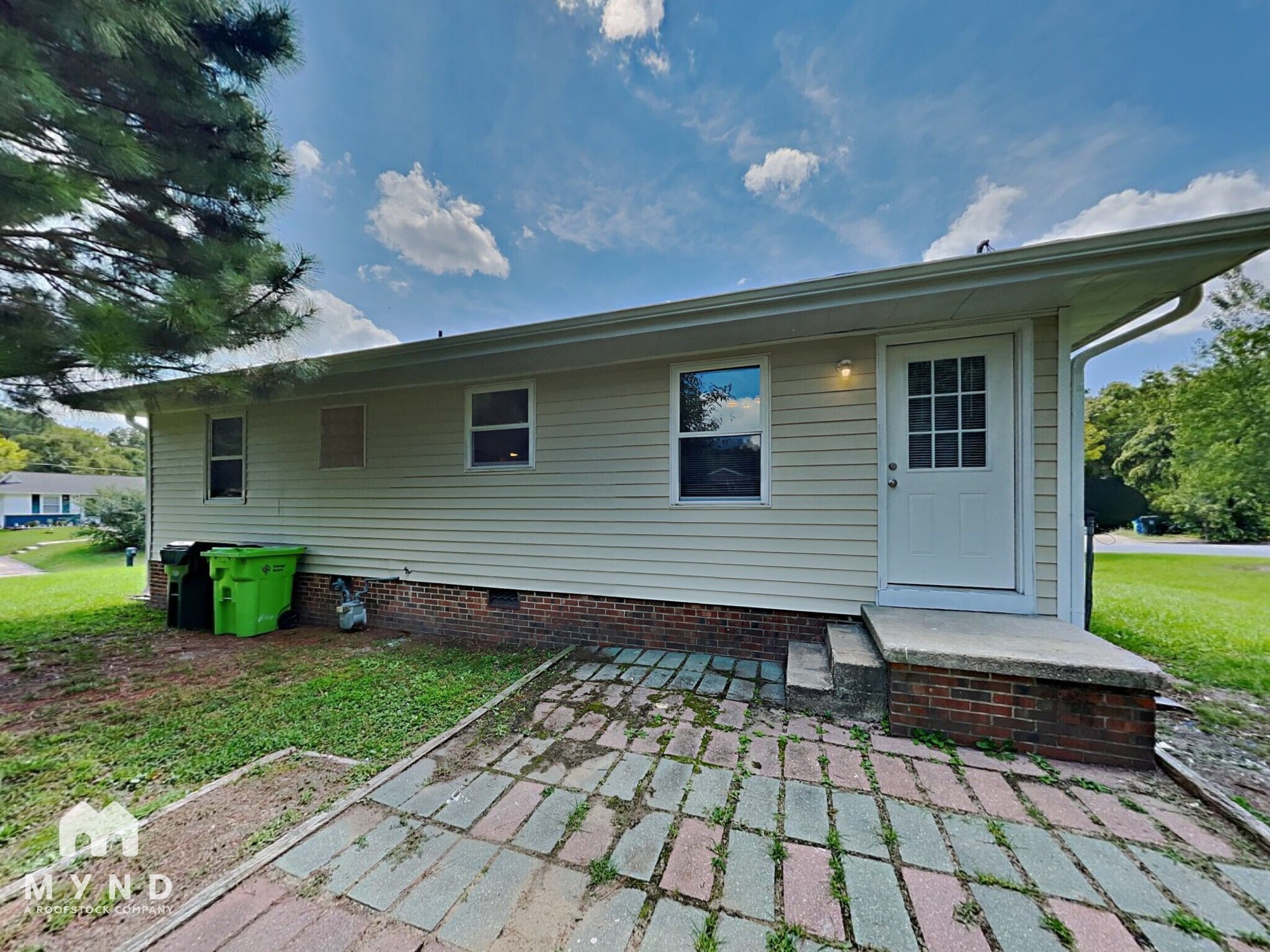 Building Photo - 1713 Sundial Pl