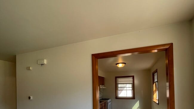 Building Photo - 509 Kungs Way