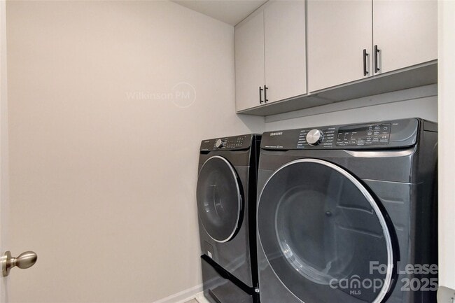 Building Photo - 2015 Saddlebred Dr