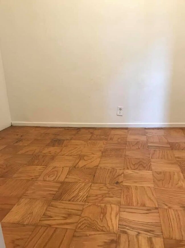 Interior Photo - 2514 Piedmont Ave