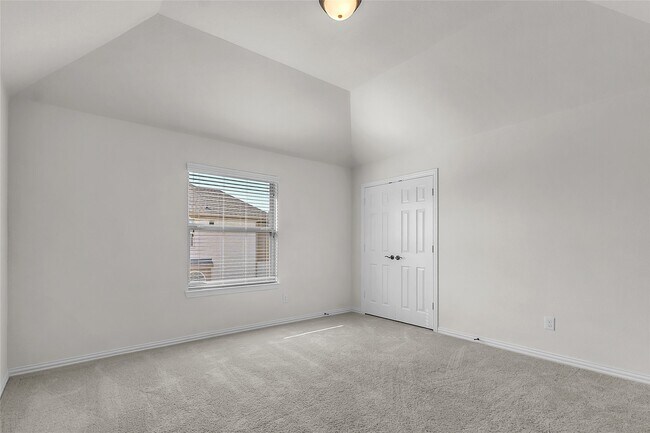Building Photo - 1209 Rogers Parkway