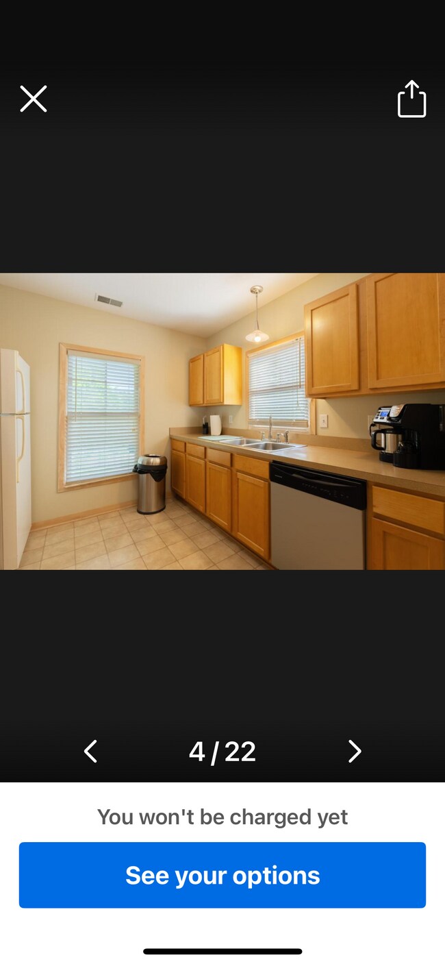 Building Photo - 98 W Center St