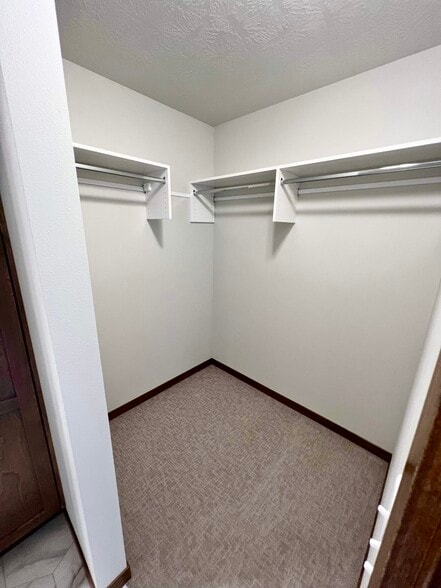 Building Photo - 5104 S Dubuque Ave