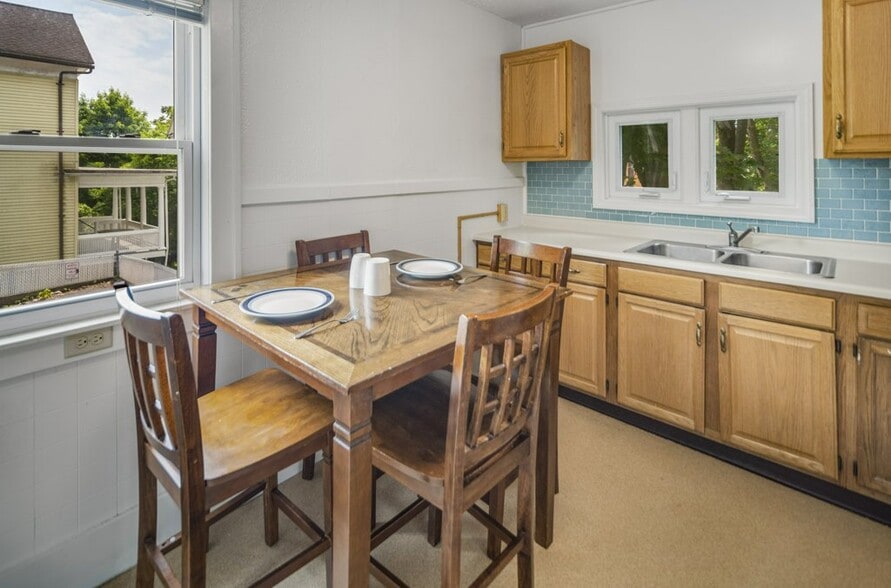 Building Photo - 309 Dryden Rd