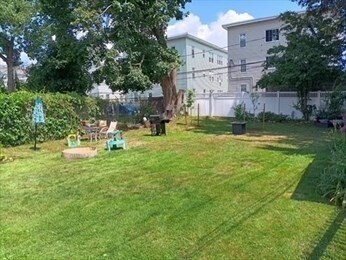 Building Photo - 15 Millbrook St