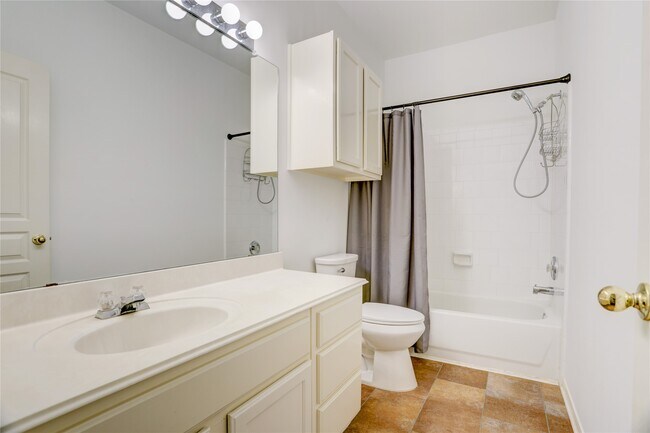 Building Photo - 35 Tranquil Glade Pl