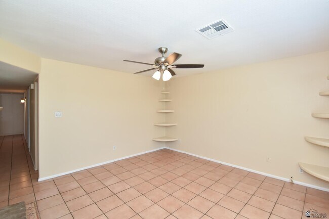 Building Photo - 2878 S 18th Ave