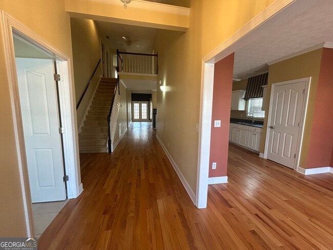 Building Photo - 111 Hanbury Ln