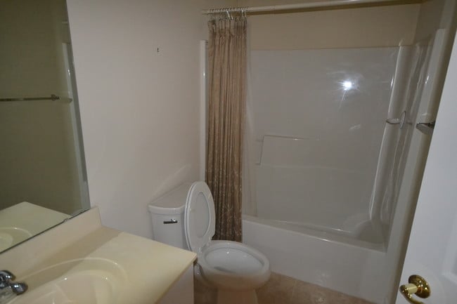 Building Photo - 39B Jacobs Way Dr