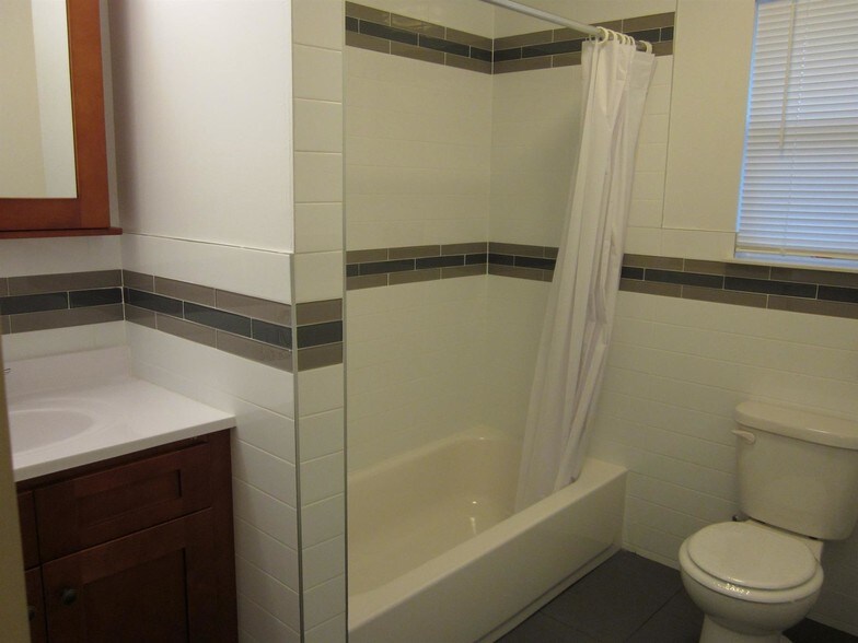 Stratford Apartments 2 Arcade Ln Old Bridge NJ 08857 Apartment Finder