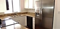 Building Photo - 10301 N 70th St
