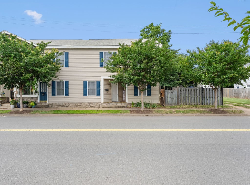 Building Photo - 915 Lafayette Blvd