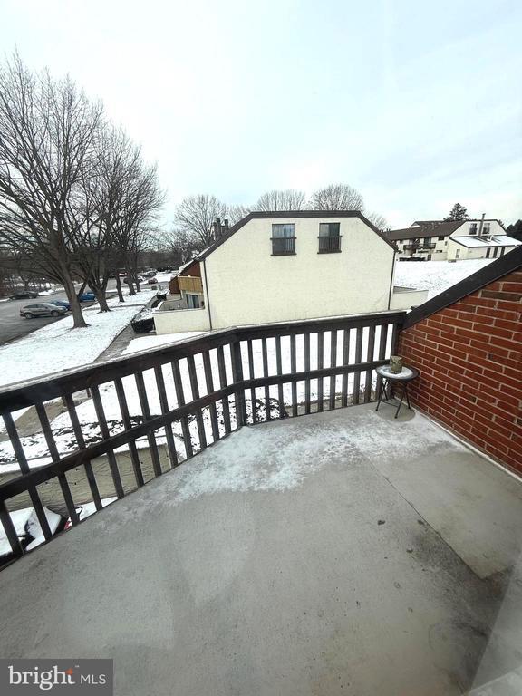 Building Photo - 1071 Lancaster Blvd