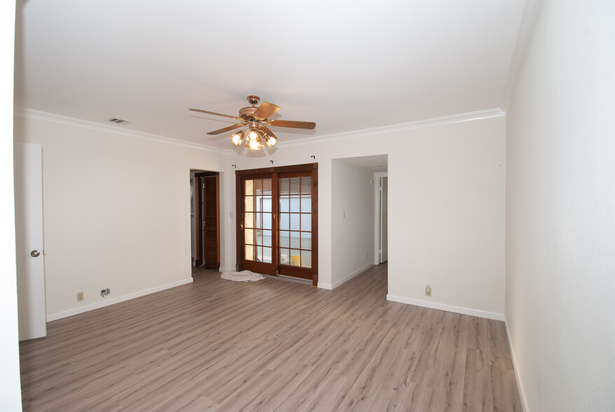 Family room - 2455 W 233rd St