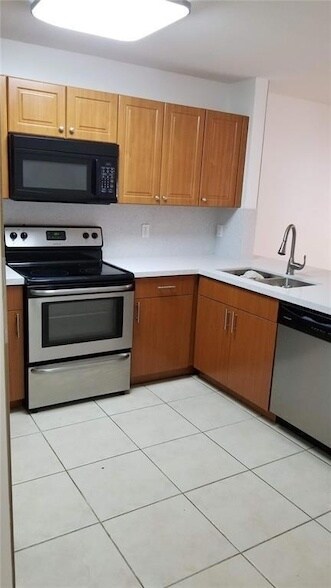 Building Photo - 20554 SW 93rd Ave