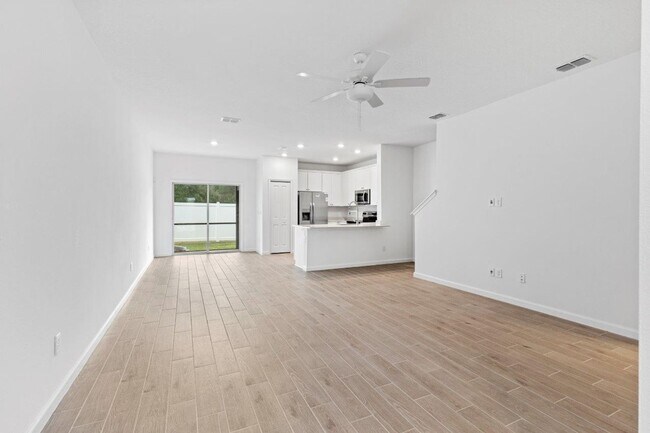 Building Photo - 698 NW 126th Terrace