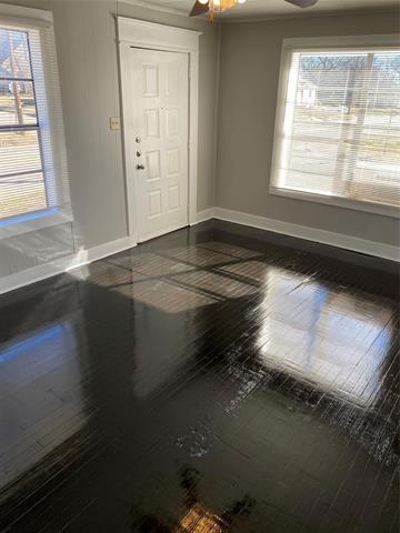 Building Photo - 1613 Park St