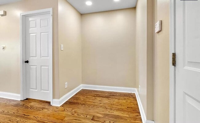 Building Photo - Lovely 2 Bedroom / 2 Bath for Rent