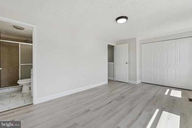 Building Photo - 3364 Longbow Ct
