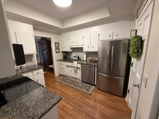 Building Photo - 101 Sunningdale Ct
