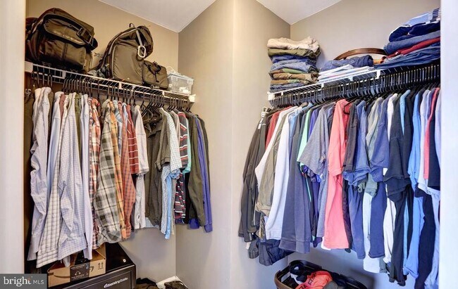 Building Photo - 102 Cagney Terrace SE