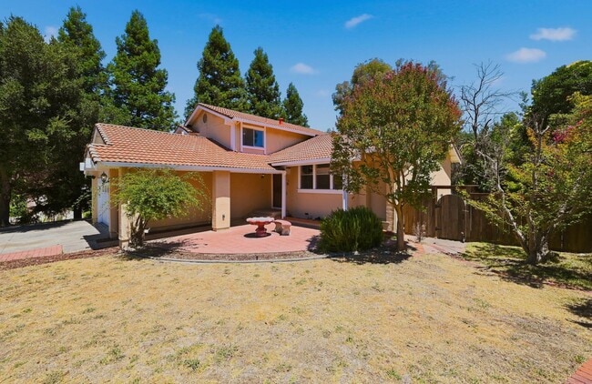 Building Photo - 25 Miwok Ct