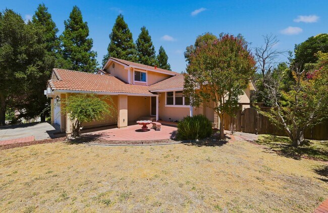 Building Photo - 3-Bedroom, 2-Bath Brown's Valley Home with Separate Owner Suite