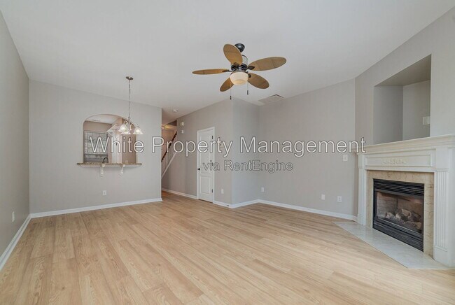 Building Photo - 825 Gentlewinds Ct
