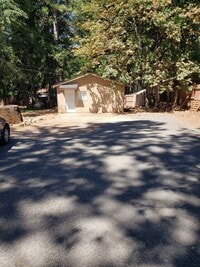 Building Photo - 14333 Skyway