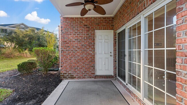 Building Photo - 4880 Dahlia Ct