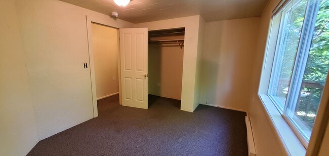 Building Photo - August Pre-lease - 5bd/2ba