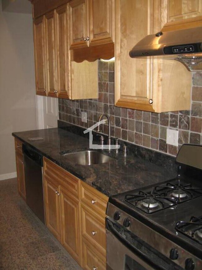 Building Photo - 47A Allston St