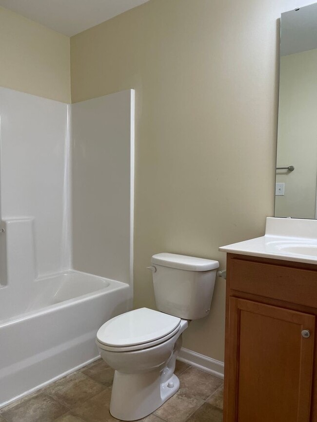 Building Photo - AVAILABLE SOON! Don't miss this Beautiful 3BR/2BA home in St. John's Ridge!