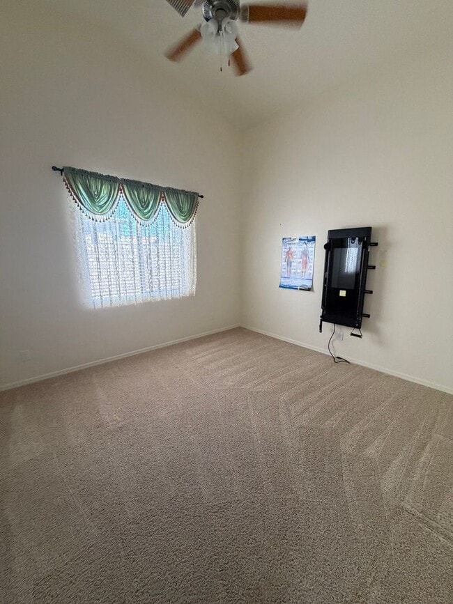 Building Photo - Large Family Home with SOLAR and Landscaping Maintenance Included!!