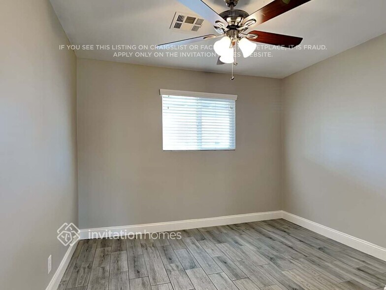 Building Photo - 7801 E Loma Land Dr