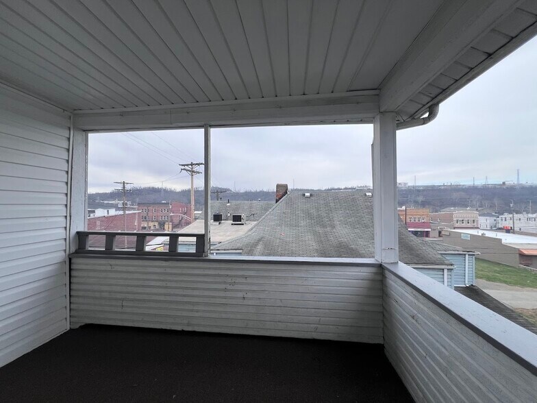 Building Photo - 542 Ohio Ave