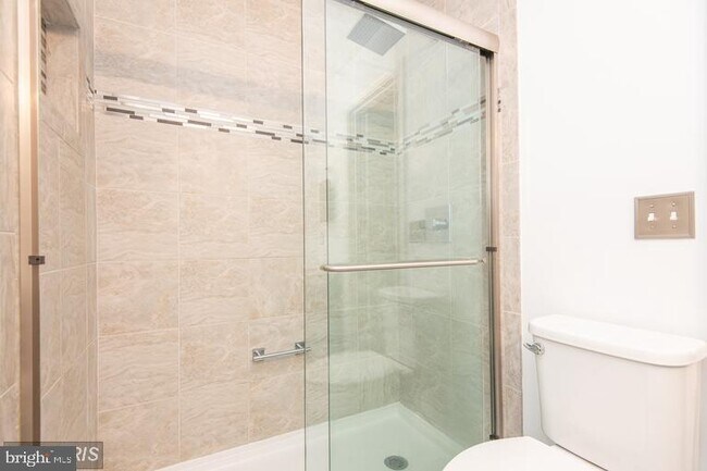 Building Photo - 3070 Madden Ct