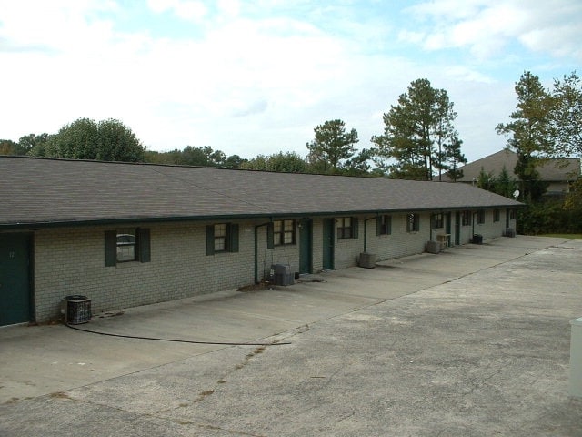 Building Photo - Stoney Point Apartments
