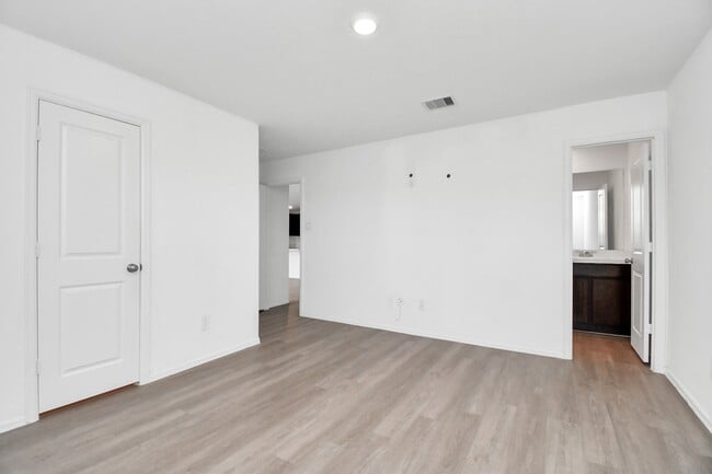 Building Photo - 18131 Mendocino Ridge Ln