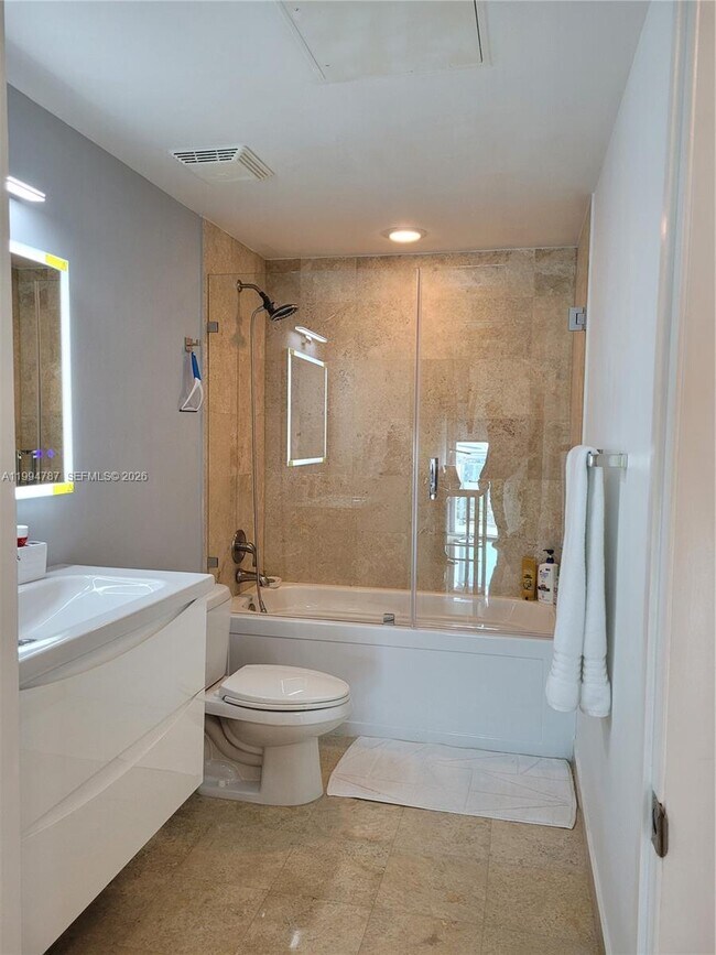 Building Photo - 350 S Miami Ave