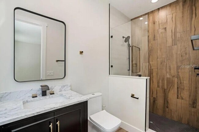 Building Photo - Bold Contemporary Sarasota Luxury Home. 4 Beds/ 4 Baths. Private Pool and Summer Grill.