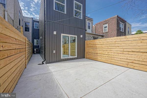 Building Photo - 1323 S 22nd St