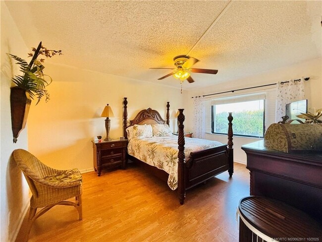 Building Photo - 9400 S Ocean Dr